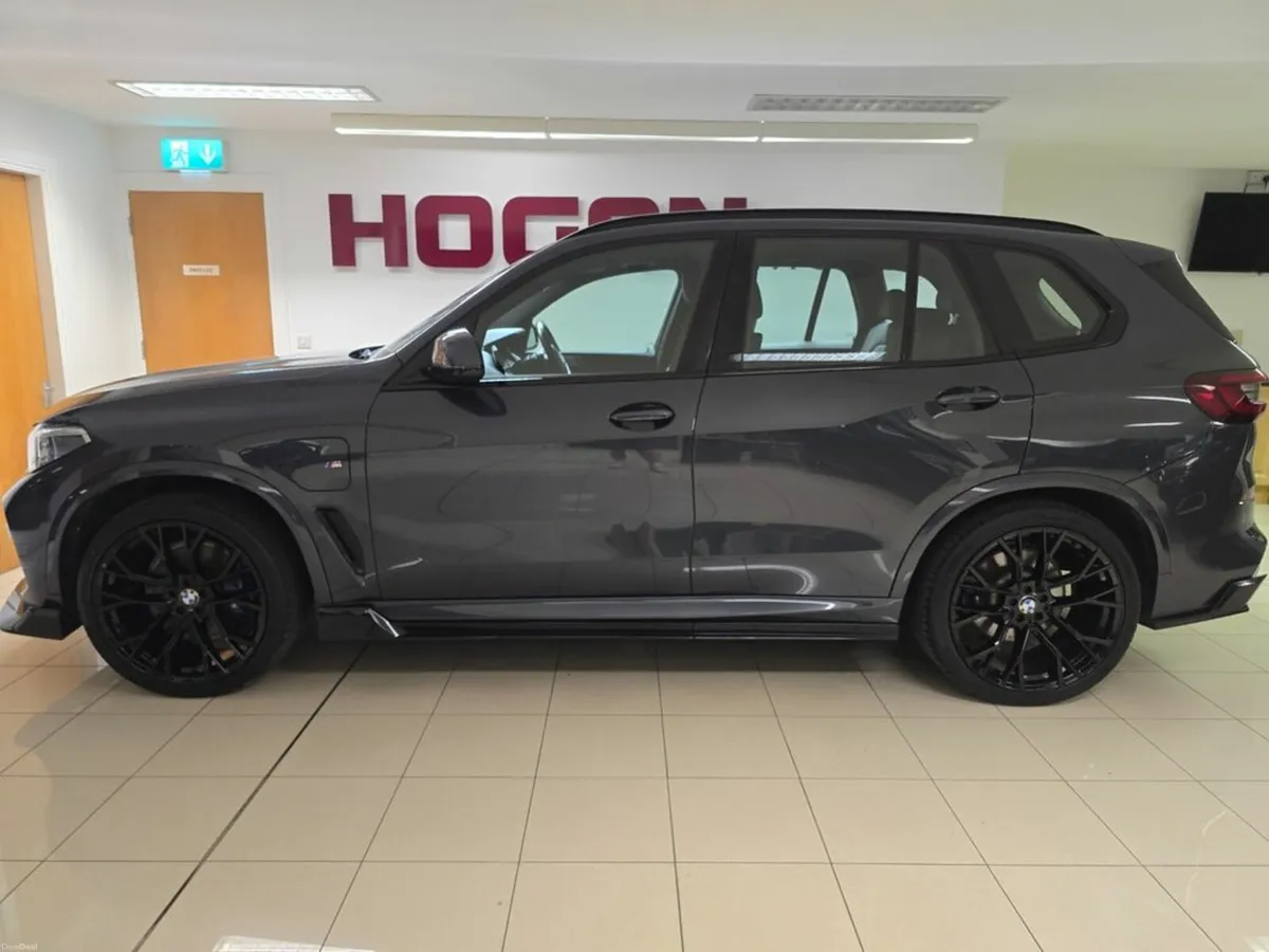 BMW X5 * Jan 2026 Pricing * Xdrive 45E M Sport PHE - Image 4