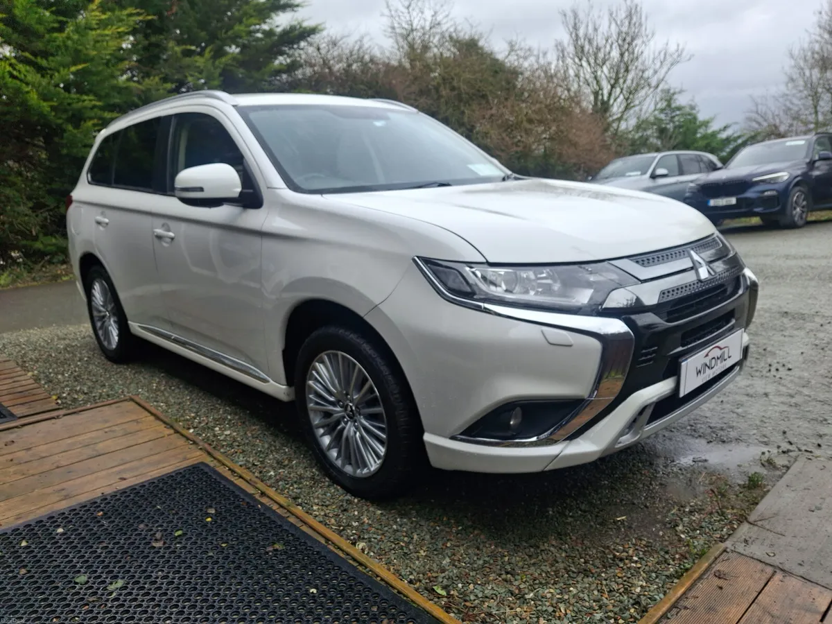 Mitsubishi Outlander 2.4 JURO PHEV 4WD - Image 2