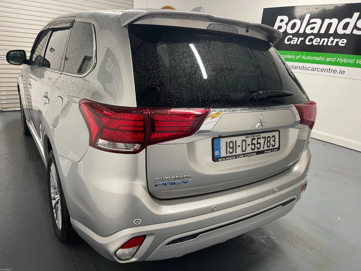 191 Mitsubishi Outlander Hybrid 2.4 Phev Automatic - Image 4