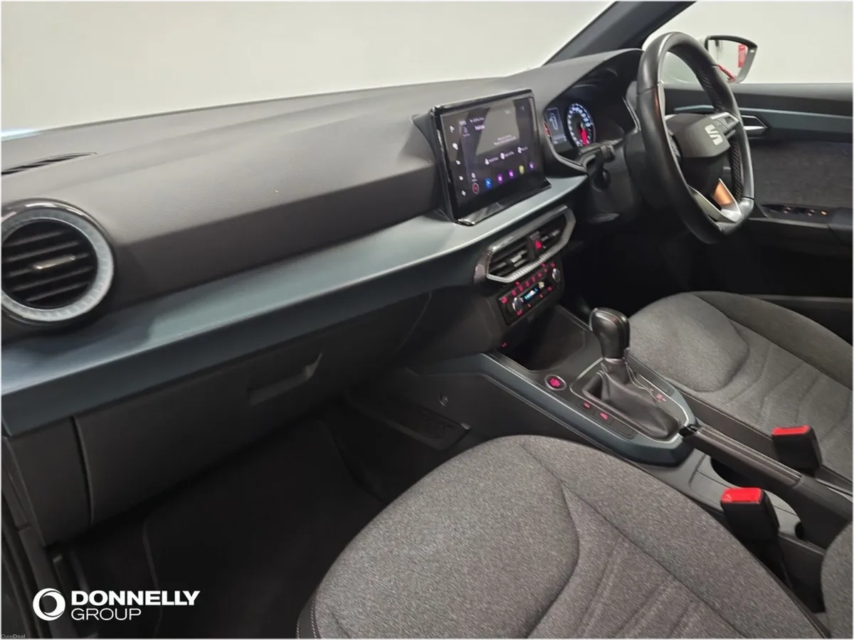 SEAT Arona Hatchback XPERIENCE - Image 2