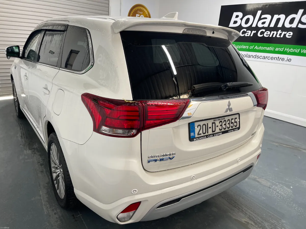 201 Mitsubishi Outlander Hybrid 2.4 Phev Automatic - Image 3