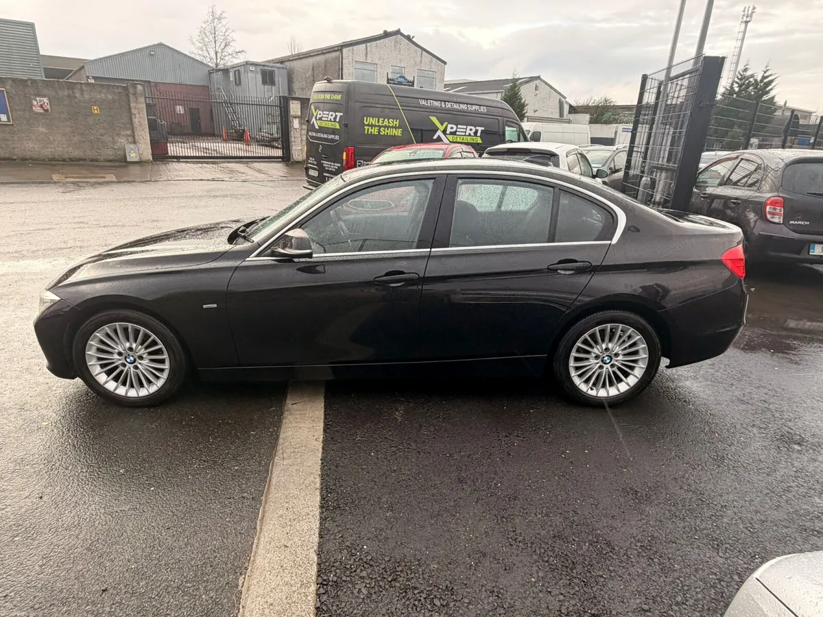 BMW 320I 2012 BLACK - Image 5