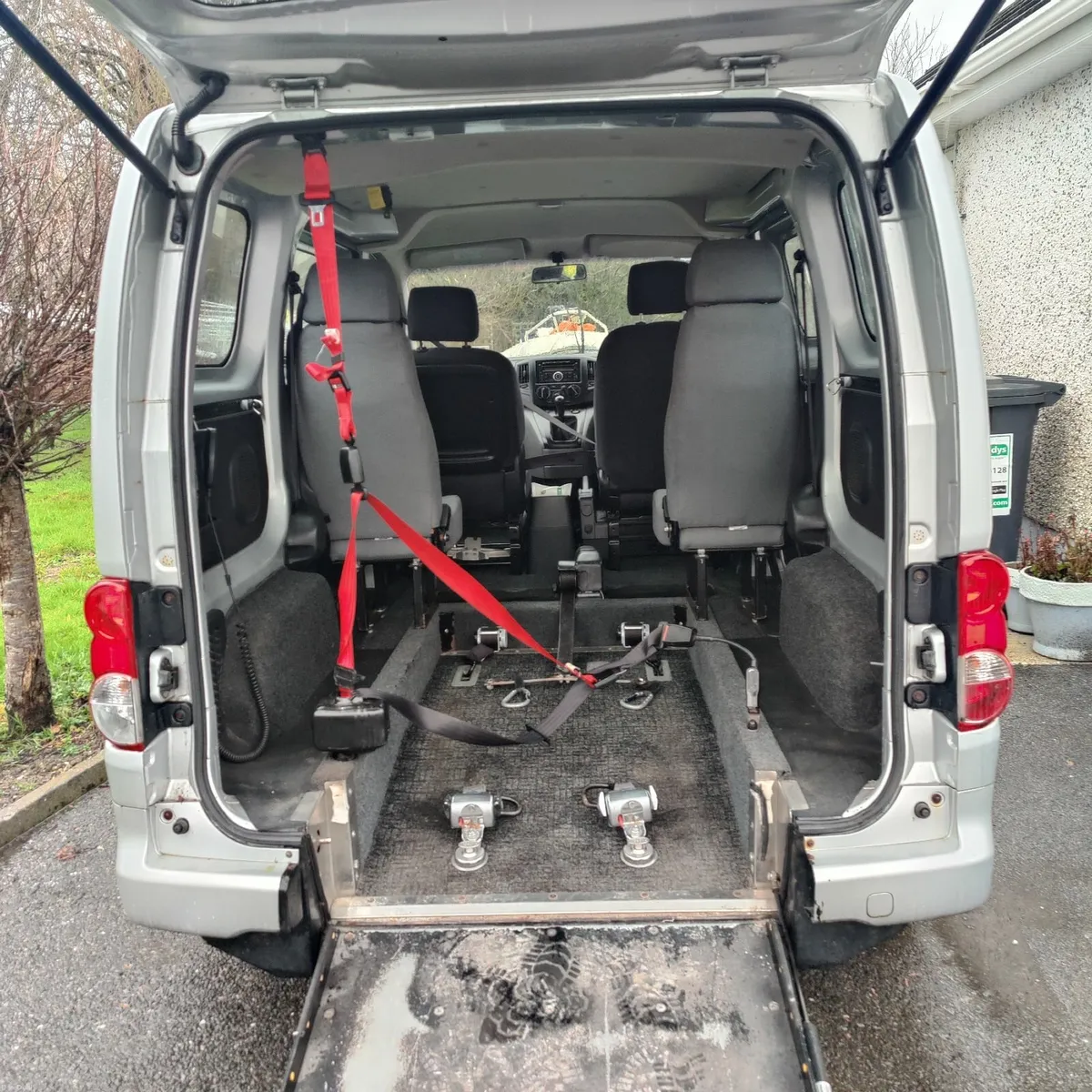 Nissan NV200 2011 - Image 2