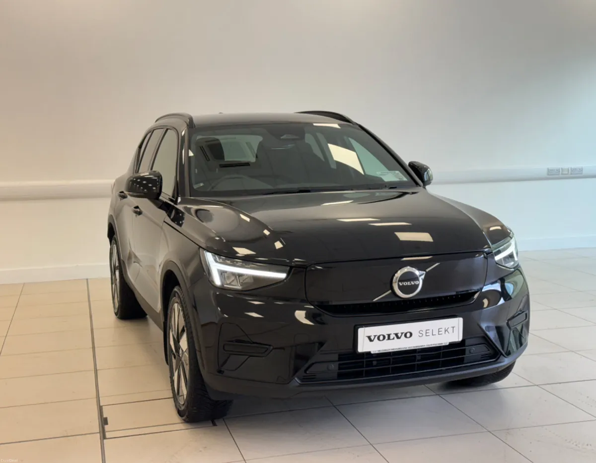 Volvo XC40 BEV Core Extended Range - Image 2