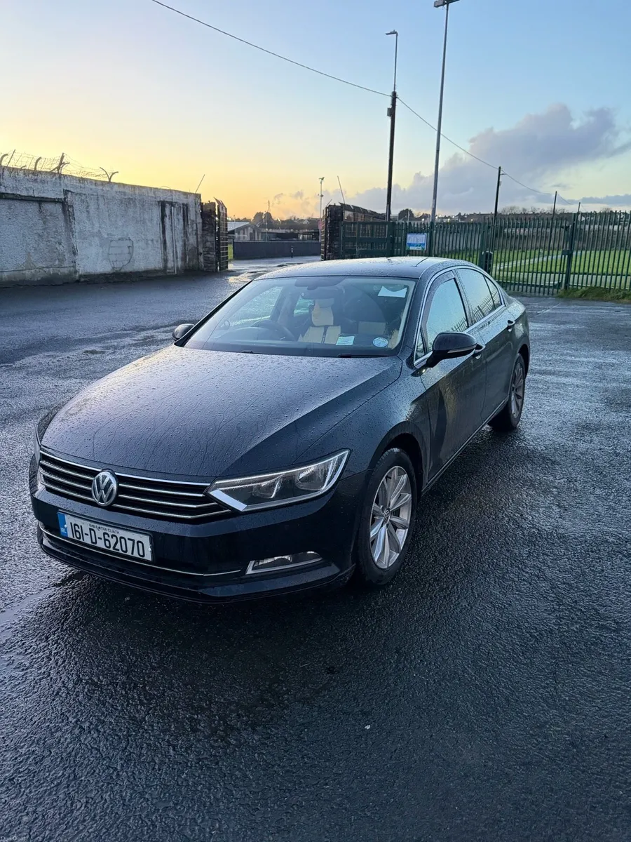 Volkswagen Passat - Image 2