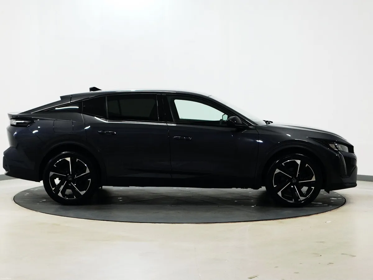 *38* 2023 Peugeot 408 1.2 allure - Image 3