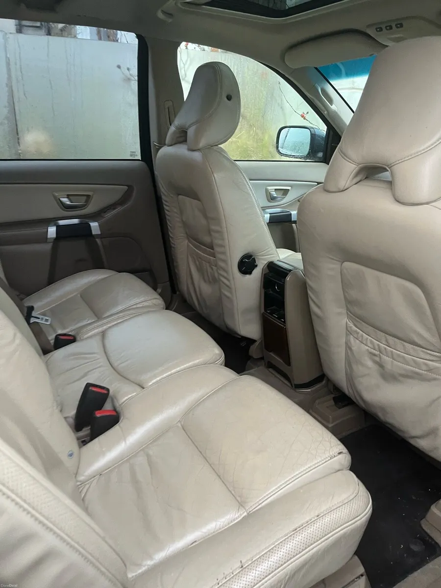 Volvo XC90 - Image 4