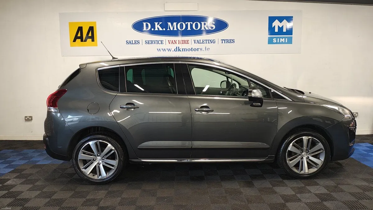 PEUGEOT 3008 7 SEATER AUTOMATIC - Image 3