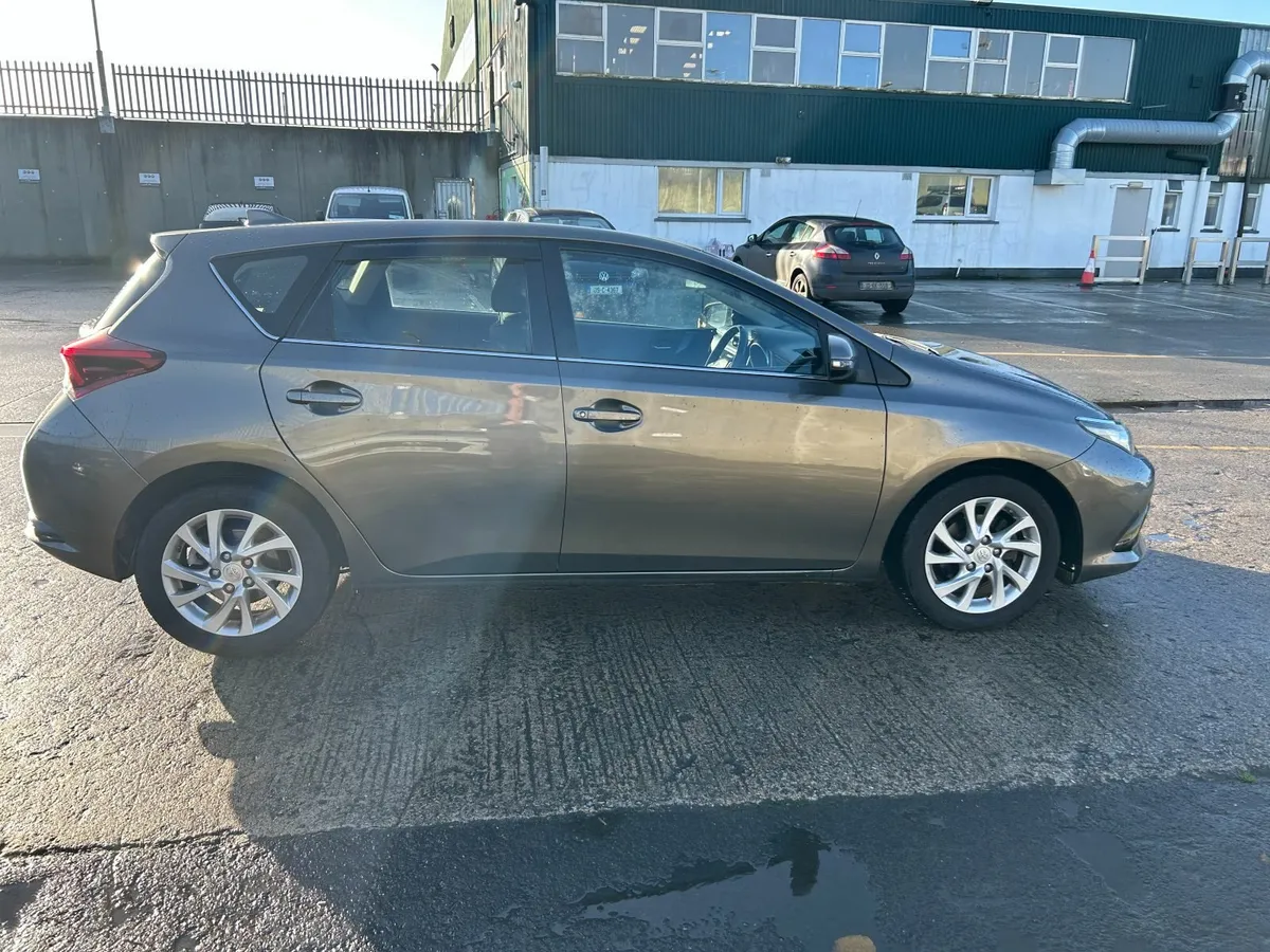Toyota Auris 2018 LUNA 1.2PETROL NCT08/26 - Image 3