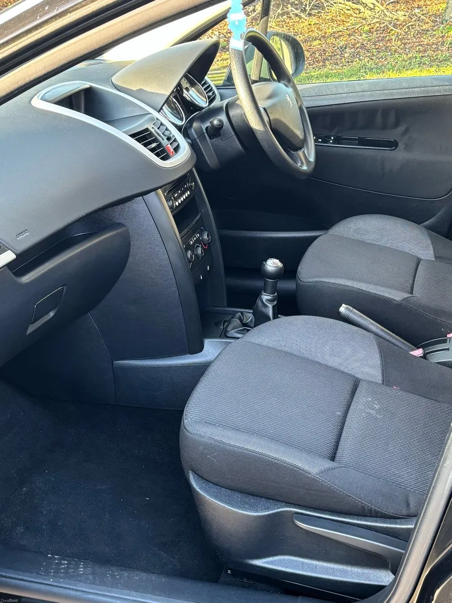 Peugeot 207 - Image 4