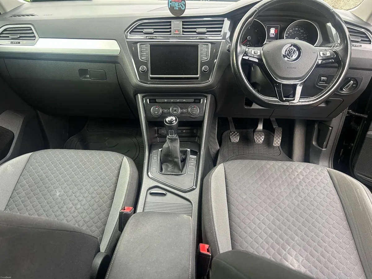 Volkswagen Tiguan - Image 4