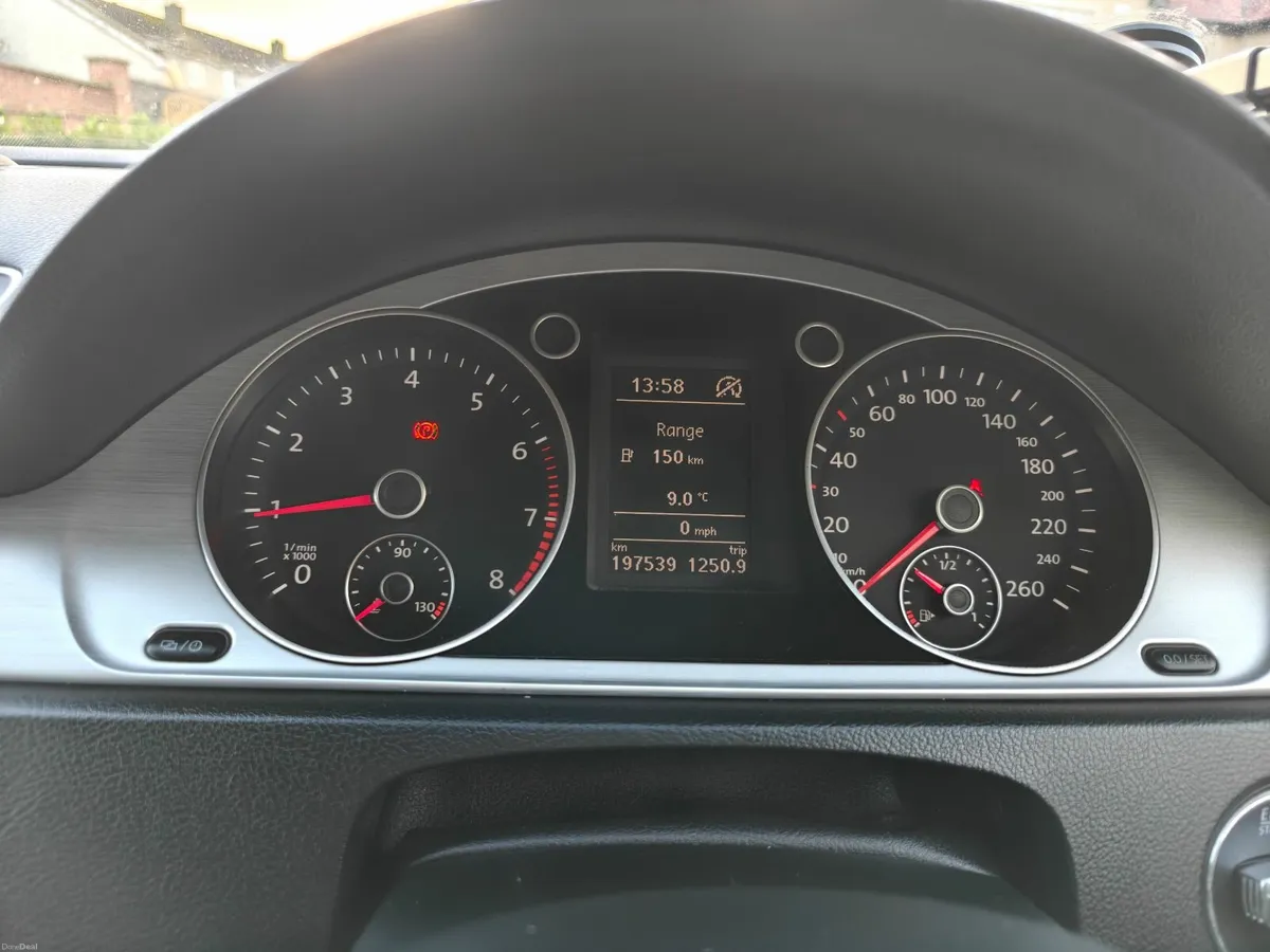 Volkswagen Passat 2015 - Image 3