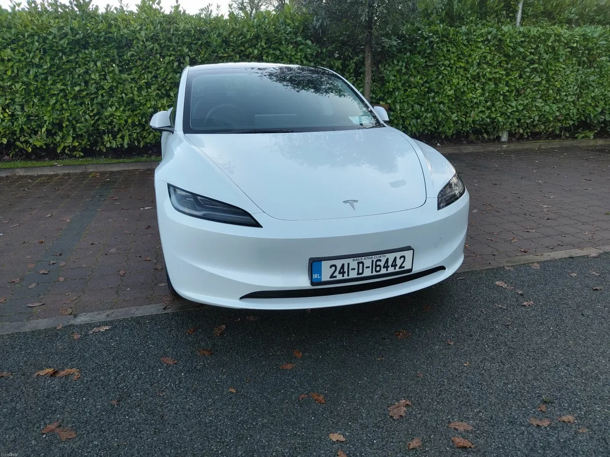 2024 Tesla Model 3 Long Range AWD Highland - Image 2