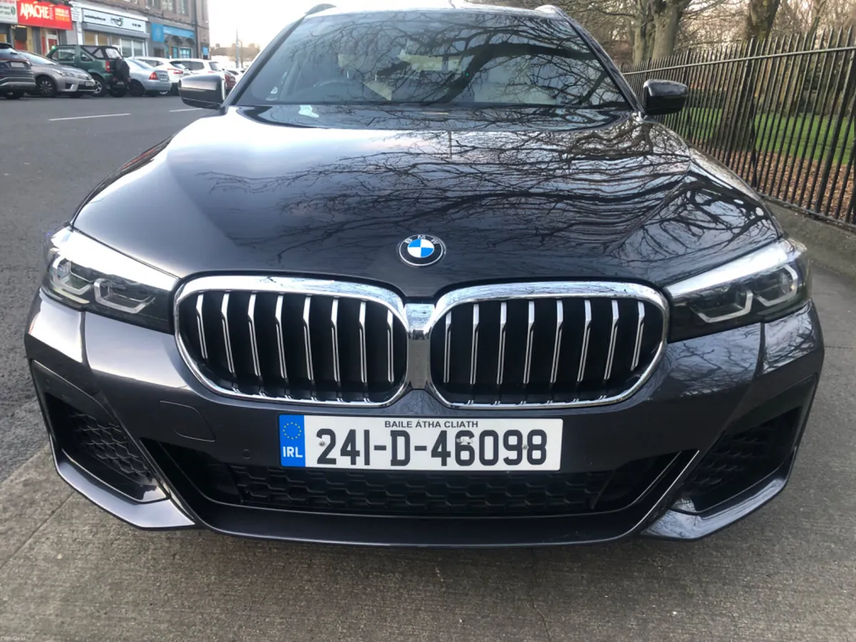 2024 BMW 520 TOURING IVORY LEATHER - Image 4