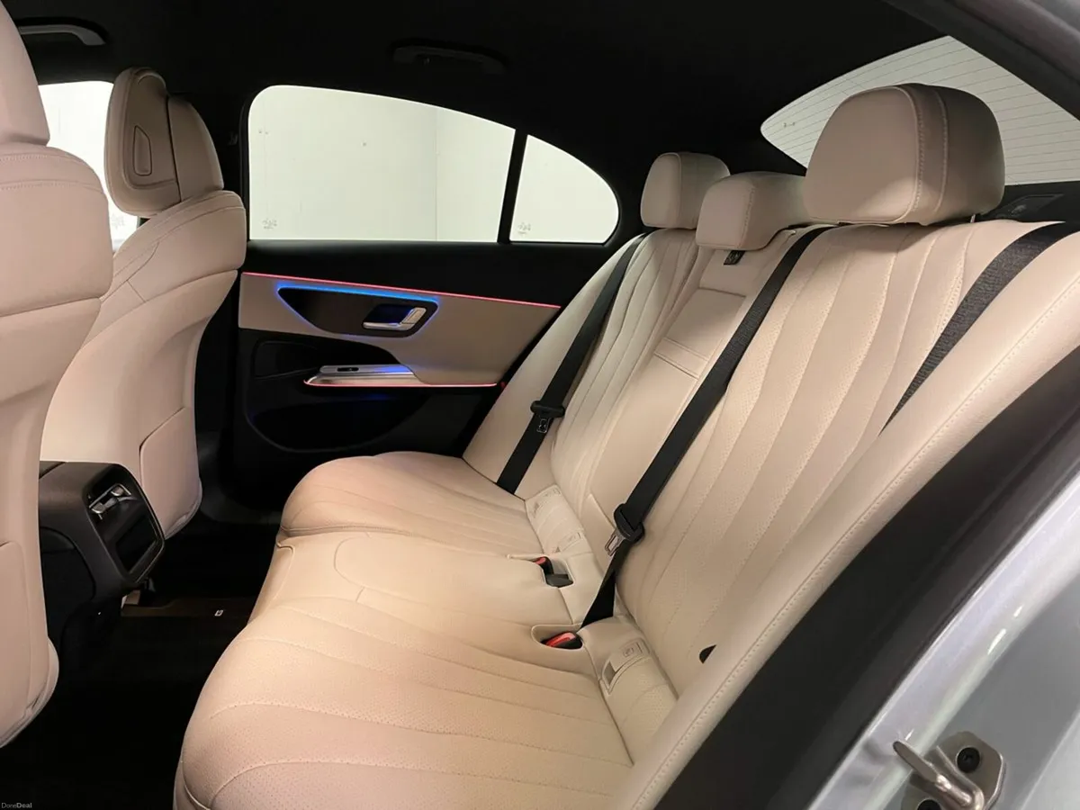 Mercedes-Benz E-Class 300de AMG - 19 Inch Alloys - - Image 4