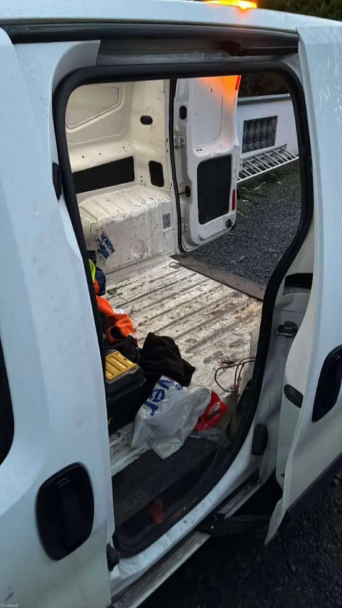 2015 Fiat Fiorino 151 Taxed & Tested - Image 2