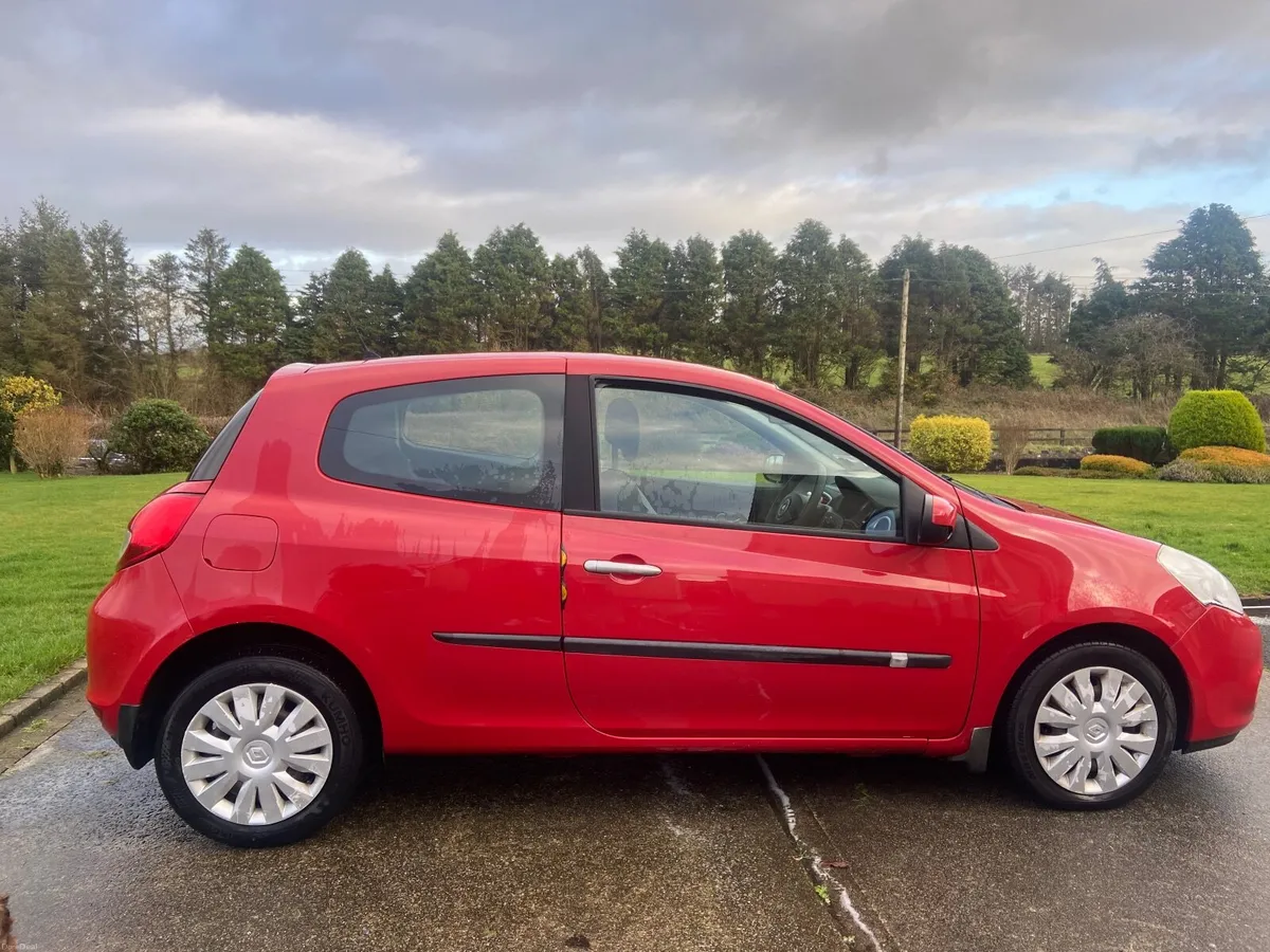 Renault Clio 2011 - Image 4