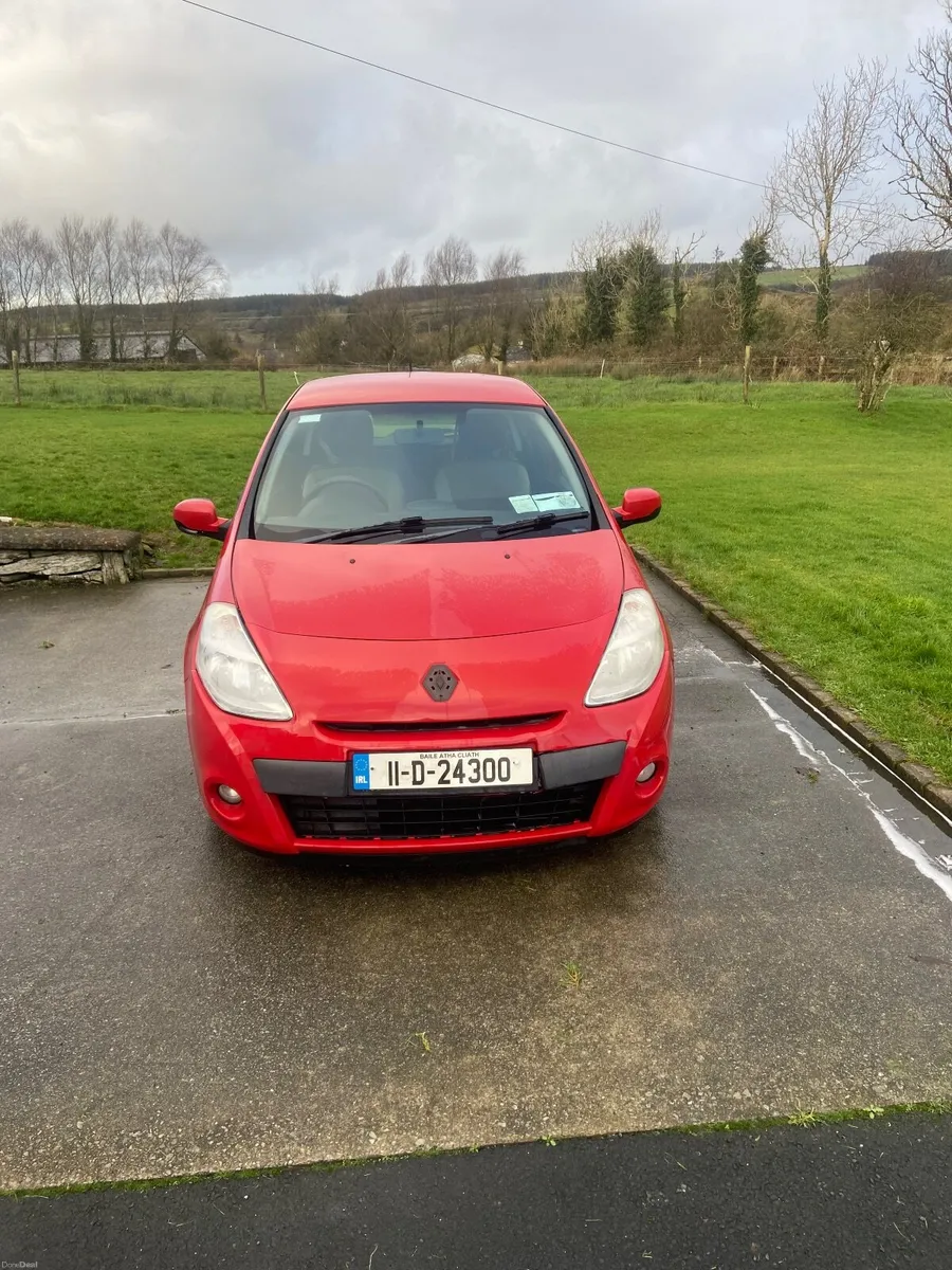 Renault Clio 2011 - Image 1