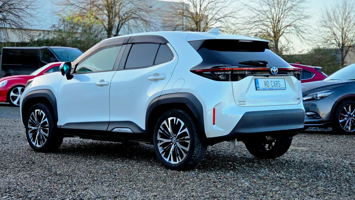 Yaris Cross Hybrid - Image 3