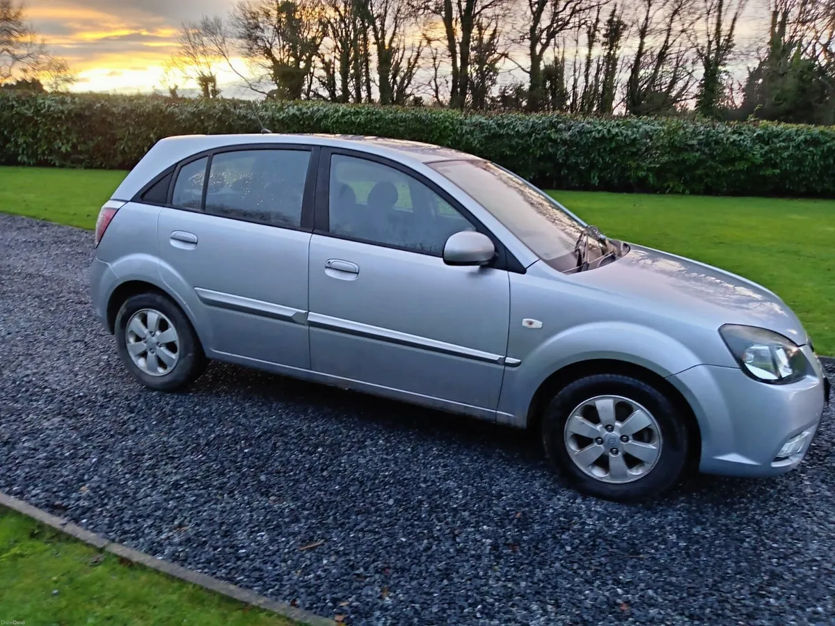 2011 Kia Rio - Image 2