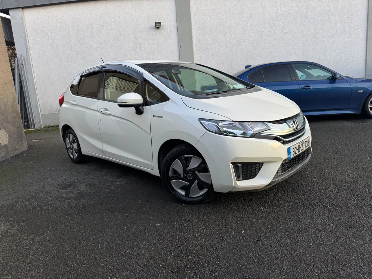Honda Fit 2013 Automatic Hybrid - Image 2