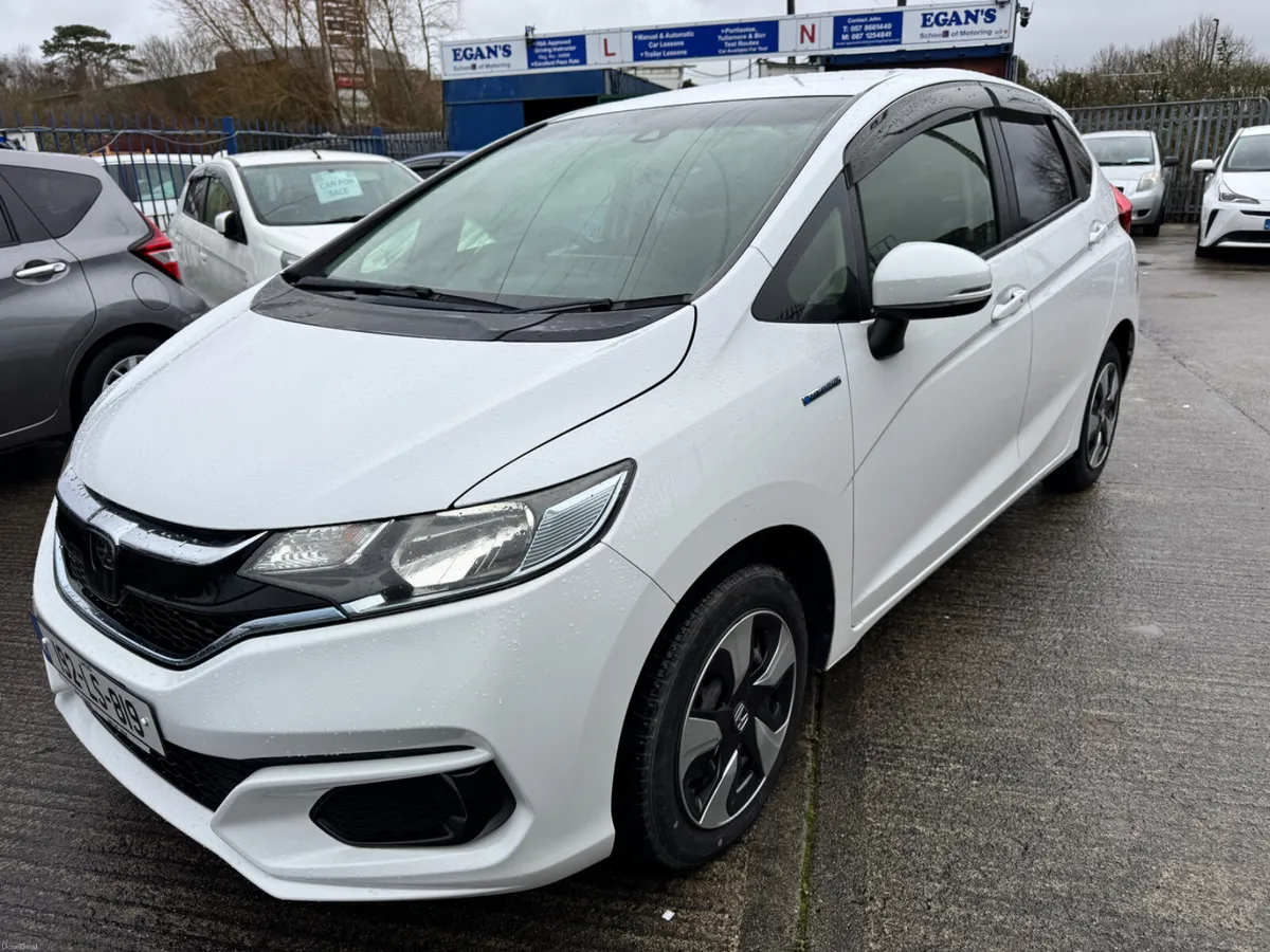 ♻️ 2019 Honda Fit / Jazz 1.5 Hybrid – Automatic - Image 2