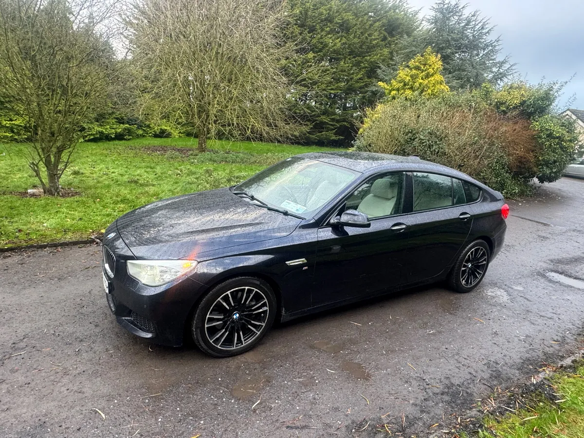 16 BMW 520GT M-SPORT - Image 4