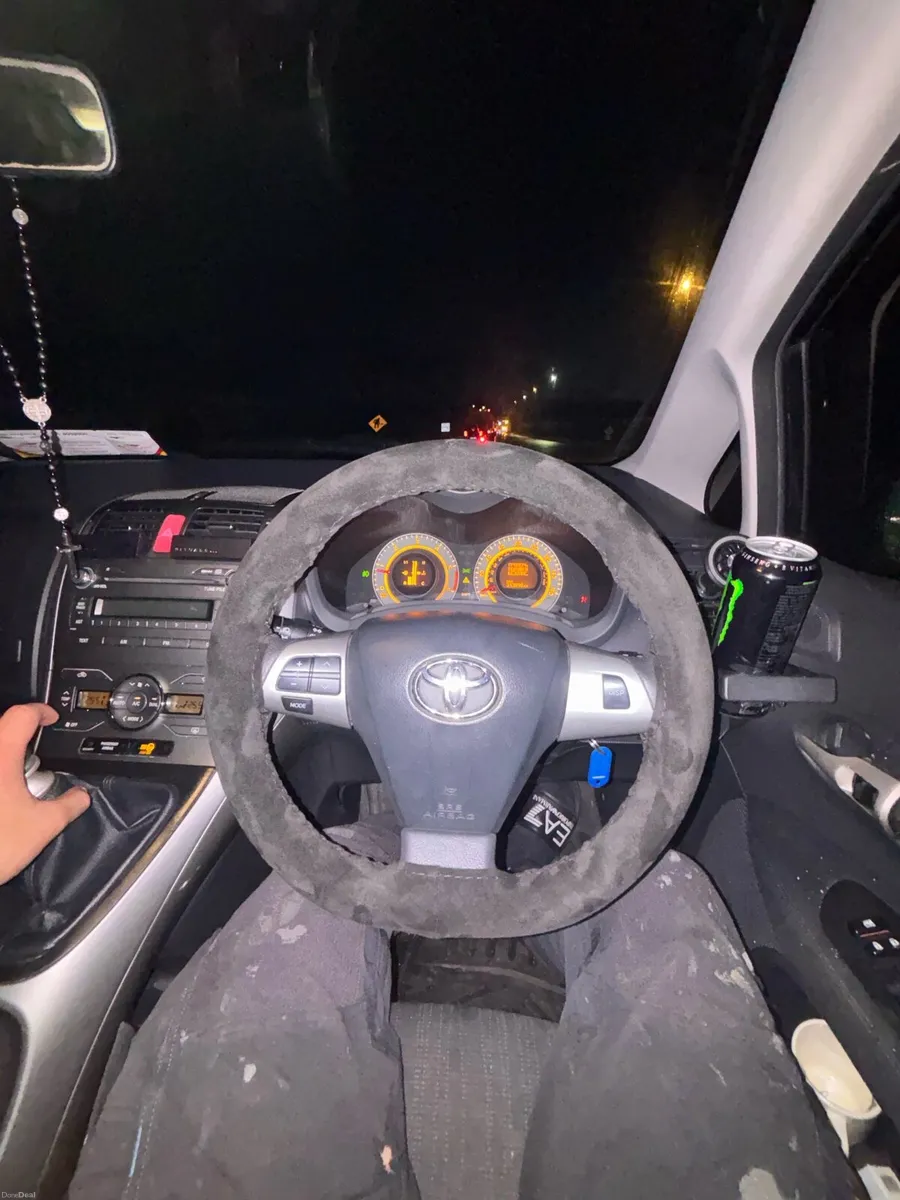 Toyota Autis - Image 4