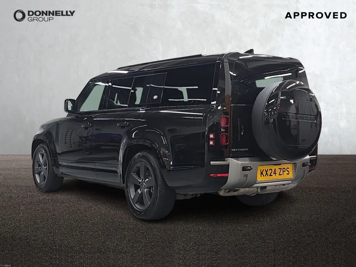 Land Rover Defender Diesel Estate X-Dynamic HSE - Image 2