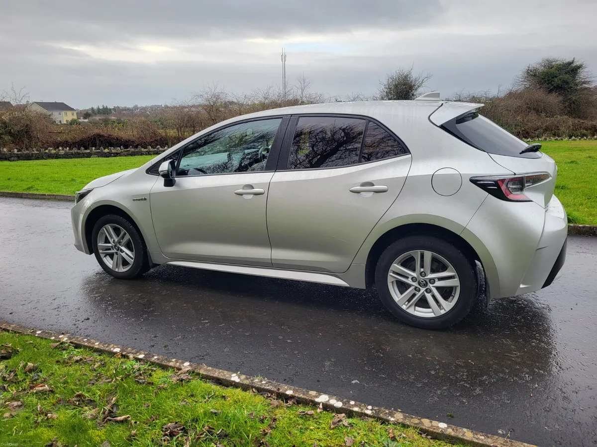 Toyota Corolla  Hybrid Automatic NEW NCT. - Image 4