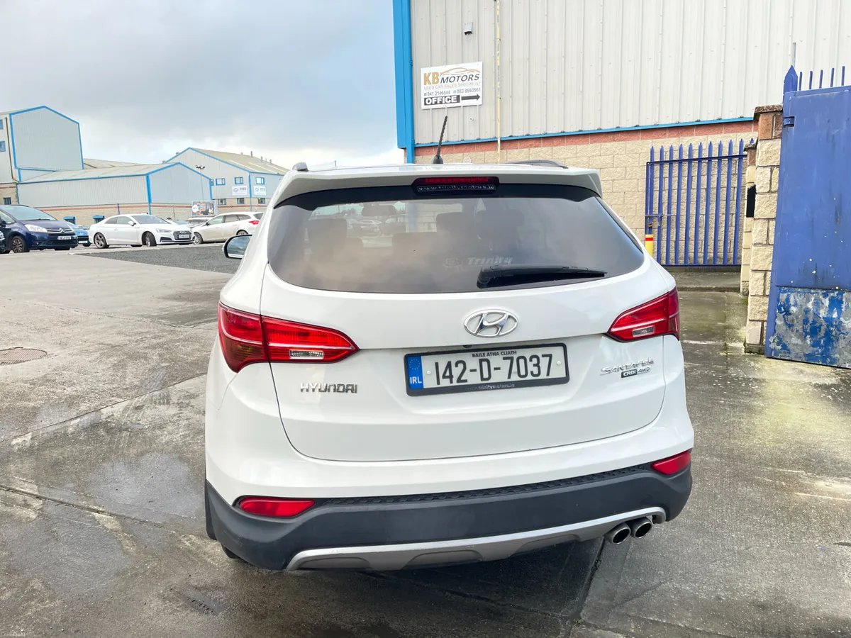 2014Hyundai Santa FE 4WD Executive 4DR,7Seats,Auto - Image 6