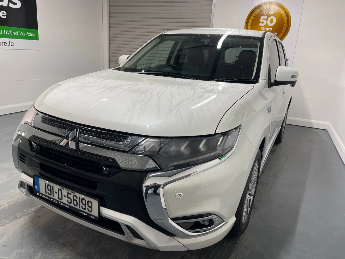 2019 Mitsubishi Outlander Hybrid 2.4Phev Automatic - Image 3