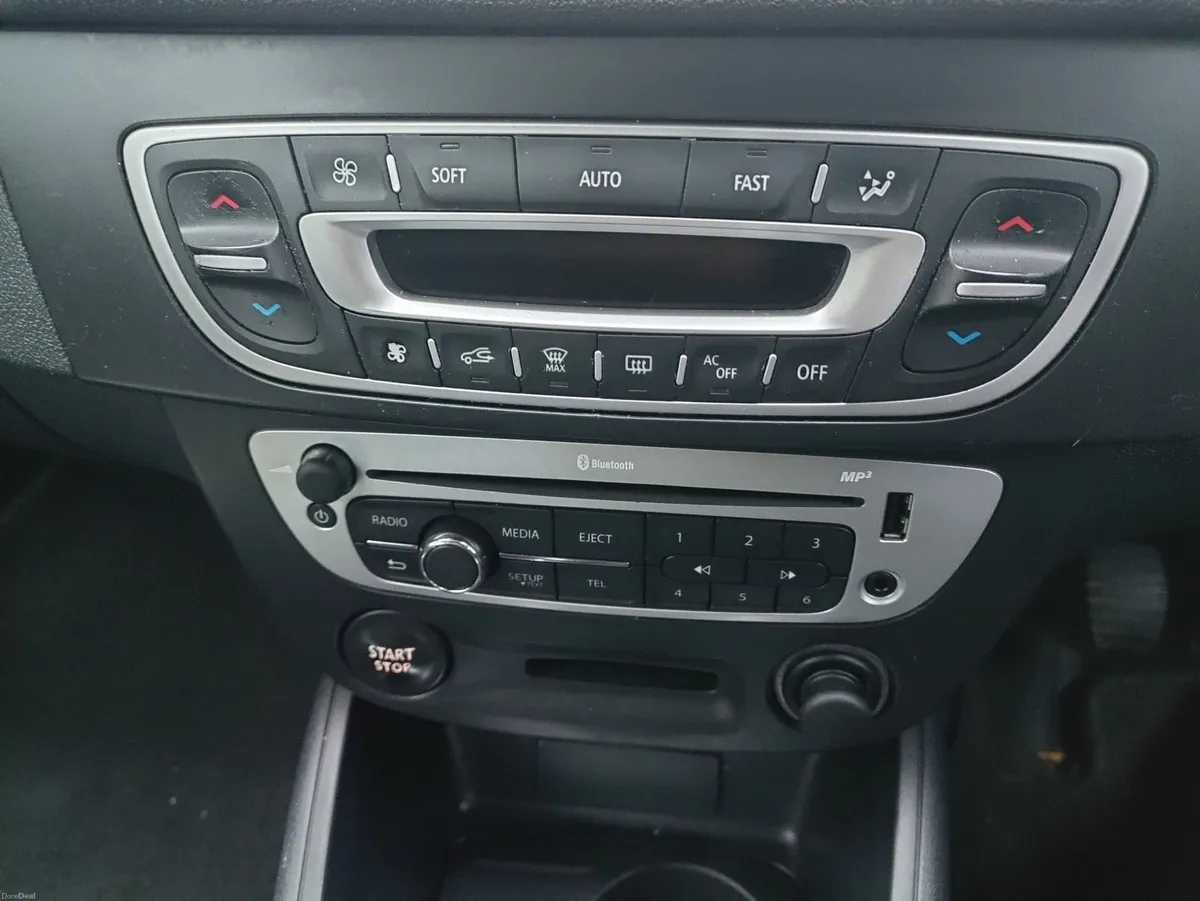 Renault Fluence 141 Nct 26/02/27 - Image 4