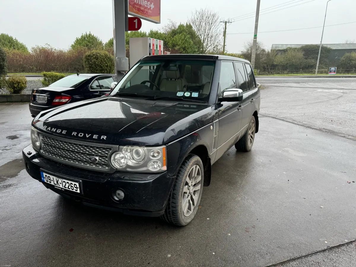 Range Rover v8 3.6 and Isuzu truck for sale - Image 2