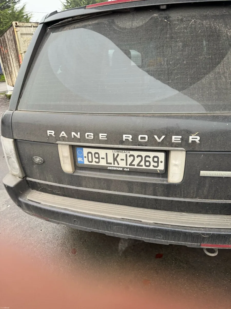 Range Rover v8 3.6 and Isuzu truck for sale - Image 3