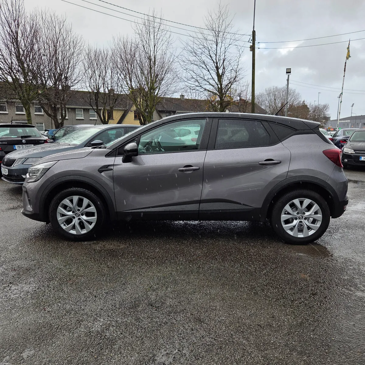Renault Captur 2022 1.0 5 Dr Iconic - Image 5