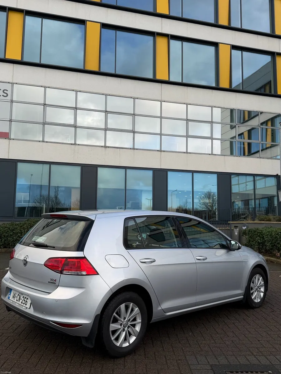 Volkswagen Golf 1.6TDi Quick Sale Price Drop - Image 4