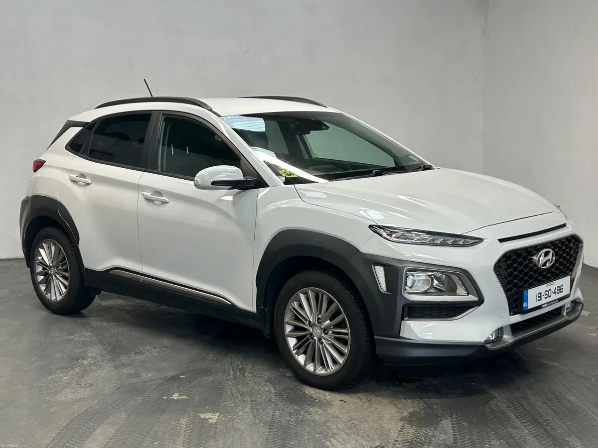 191 Hyundai KONA 1.6D EXECUTIVE - HUGE SPEC - Image 3
