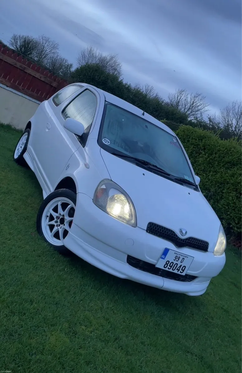 Toyota Vitz - Image 1