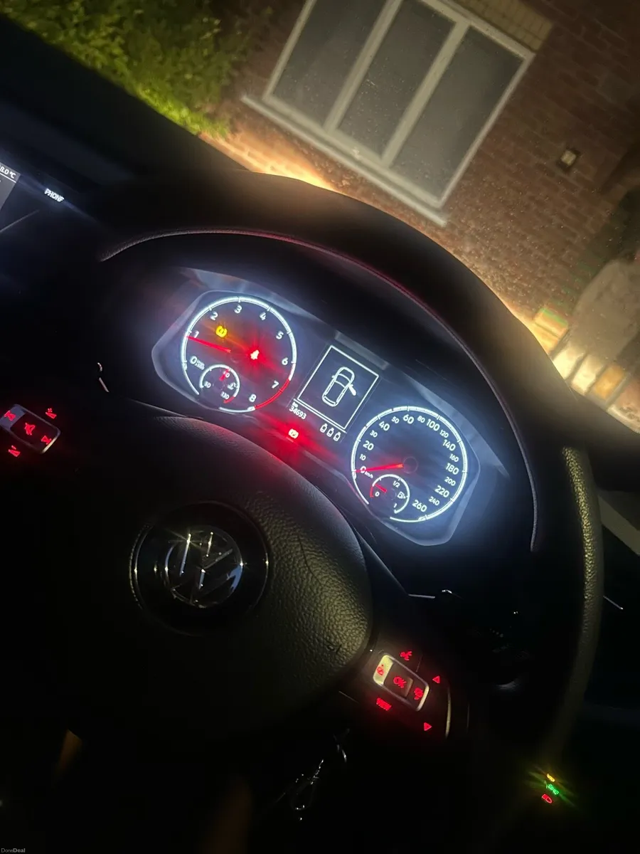 2019 (192) Volkswagen Polo - Image 4