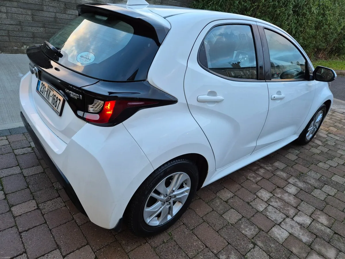 Toyota Yaris 2023 one owner in show room condition - Image 2