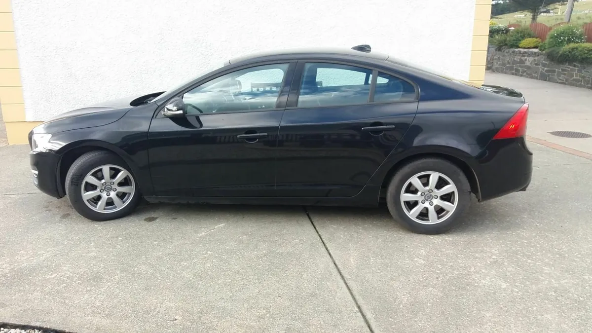Volvo S60 2014 - Image 1