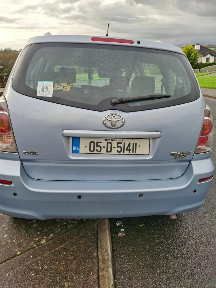 Toyota Corolla 2005 - Image 1