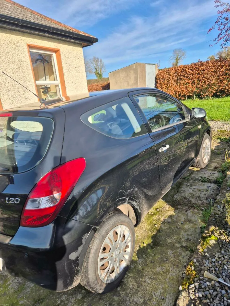 Hyundai i20 2009 - Image 4