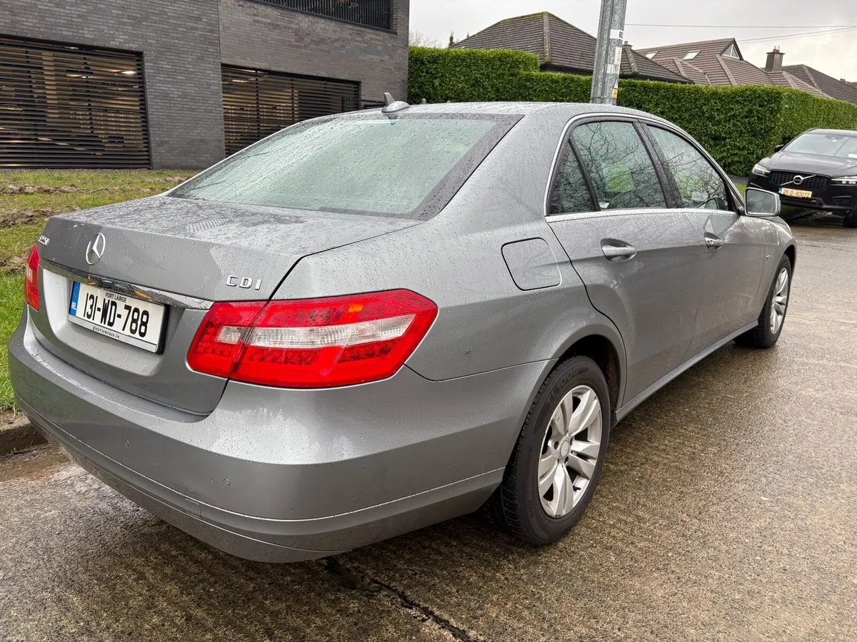 Mercedes Benz E220 Auto Nctd 05/26 tax 04/26 - Image 3