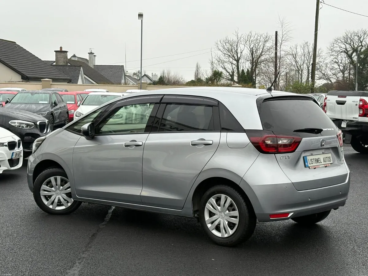 NEW MODEL 202 HONDA JAZZ/FIT 1.5 HYBRID AUTROMATC - Image 3