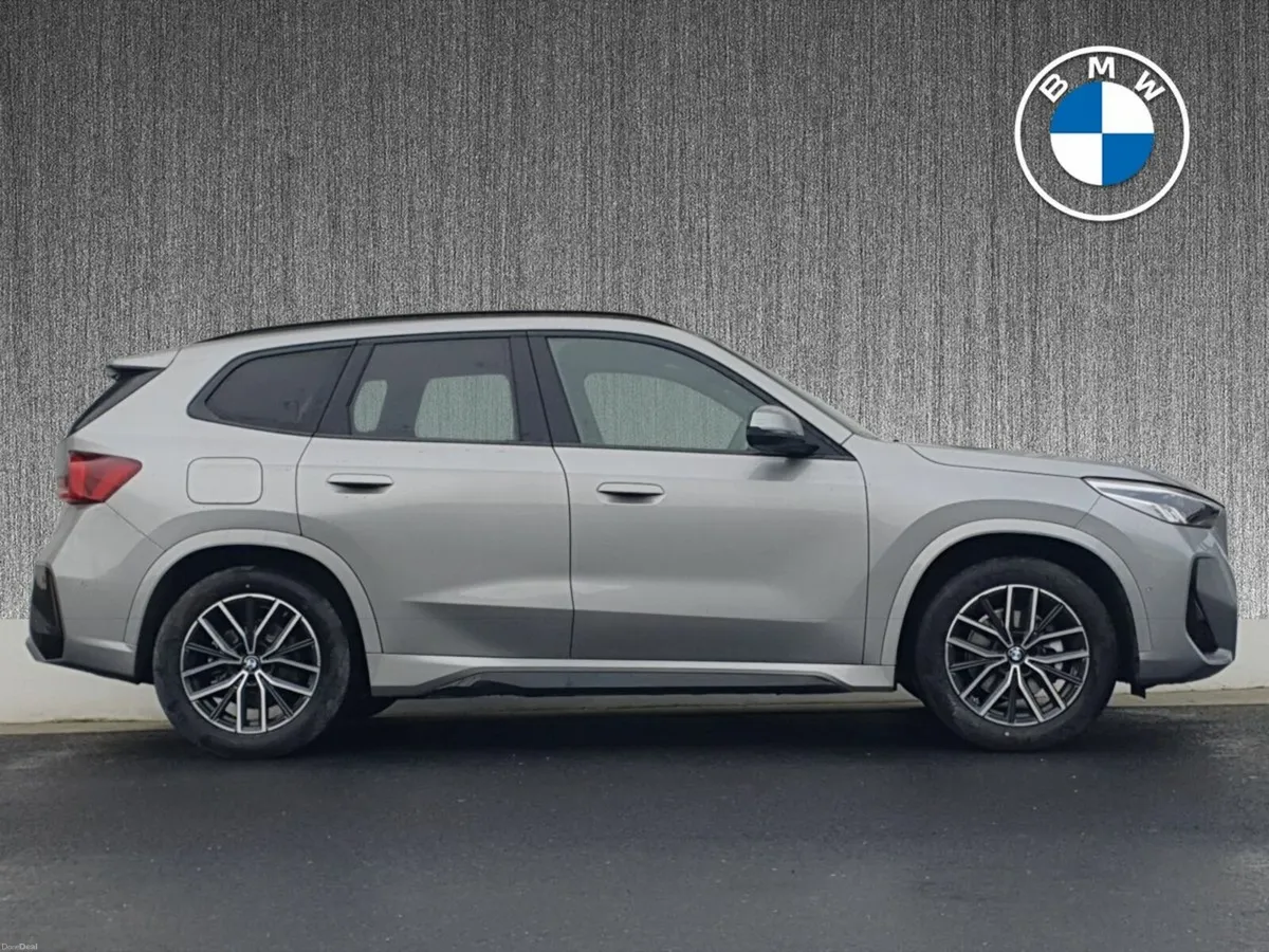 BMW iX1 iX1 eDrive20 M Sport - Image 3