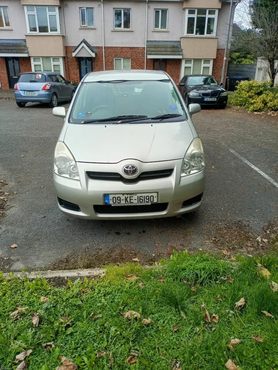 Toyota Corolla 2009 - Image 1