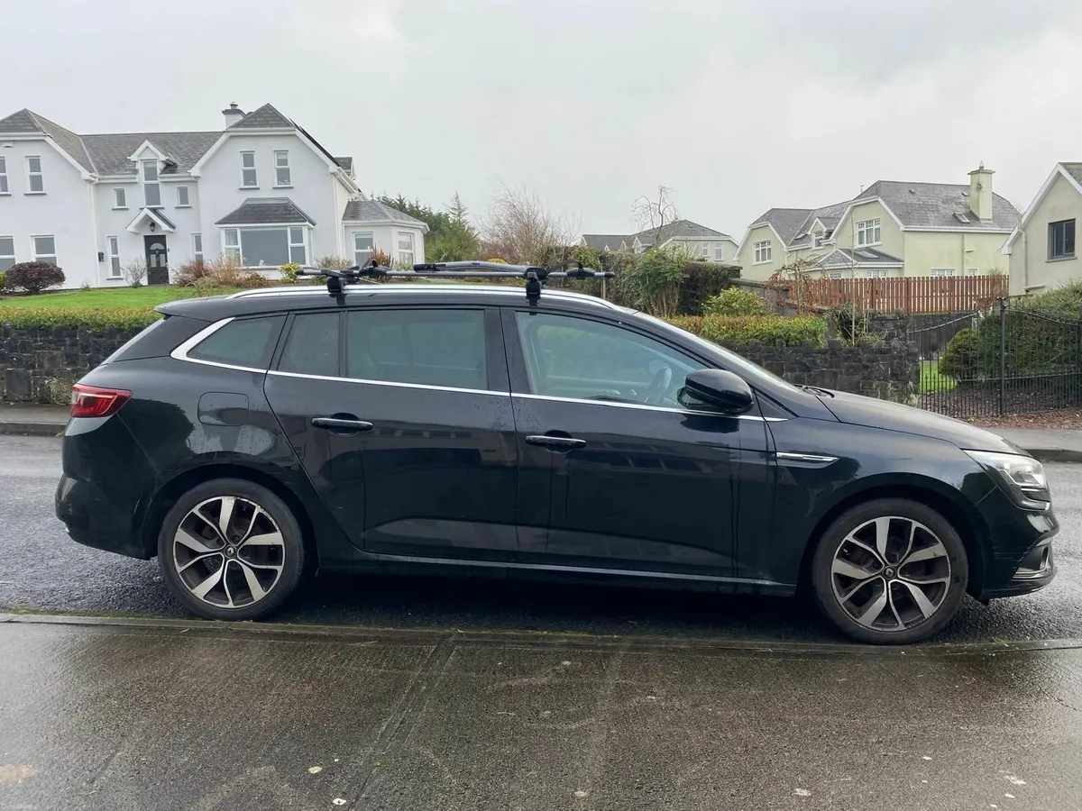 Renault Megane 2019 - Owner Emigrating - Image 4