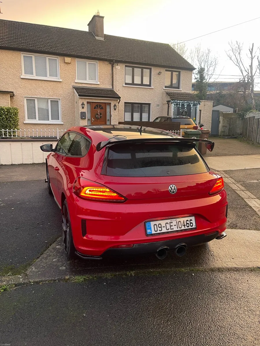 Volkswagen Scirocco 2.0L Diesel - Image 4